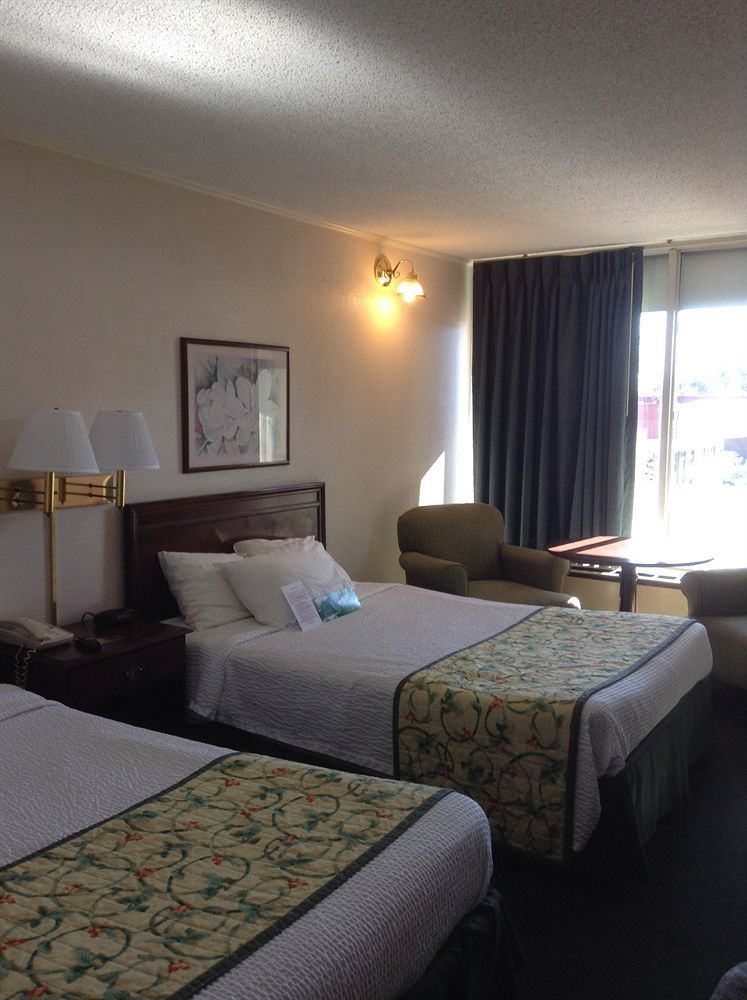Astoria Hotel Danville North Ngoại thất bức ảnh