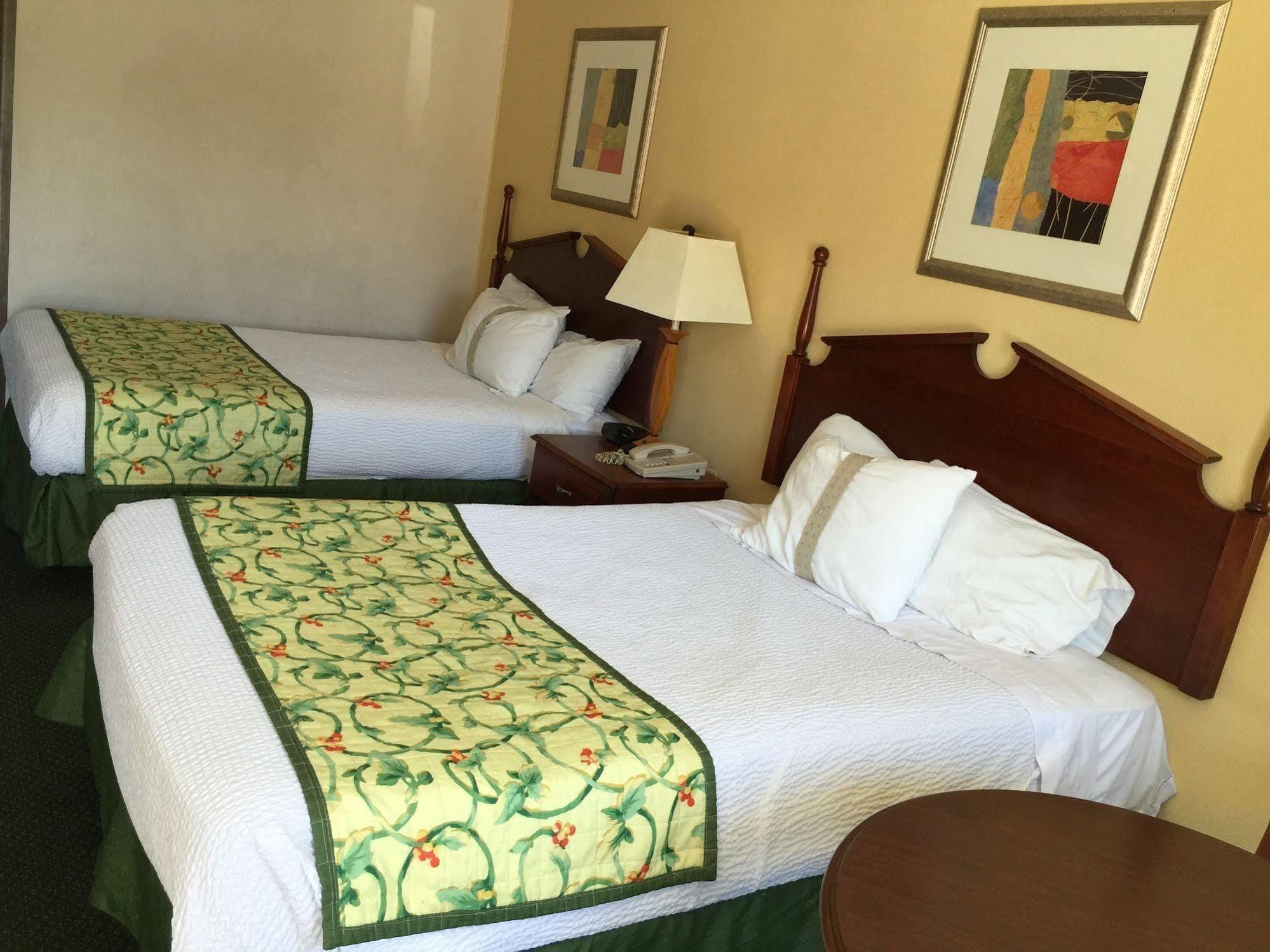 Astoria Hotel Danville North Ngoại thất bức ảnh