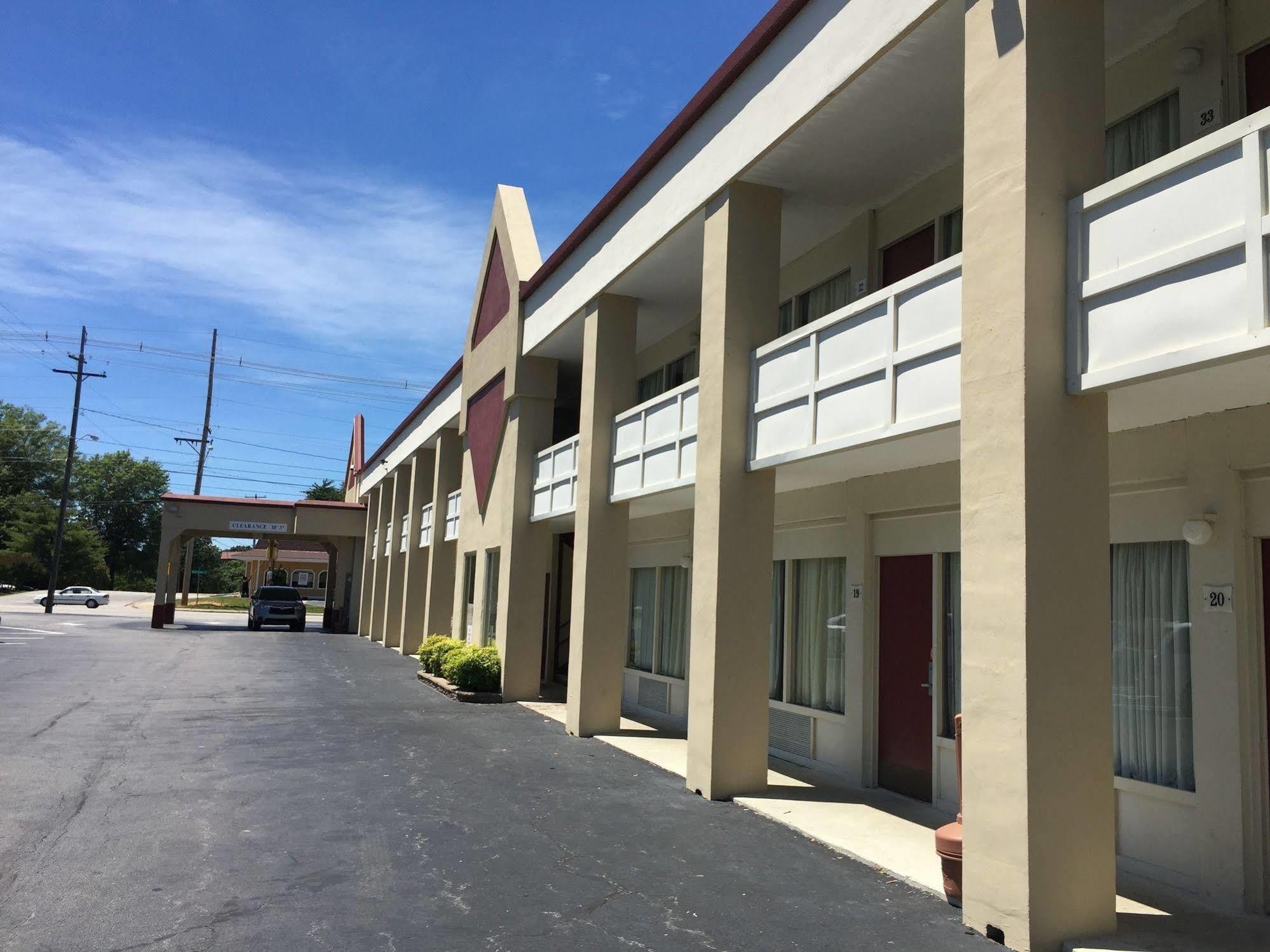 Astoria Hotel Danville North Ngoại thất bức ảnh